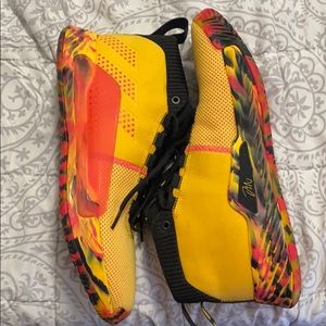 Dame Goose 5 worn once indoors